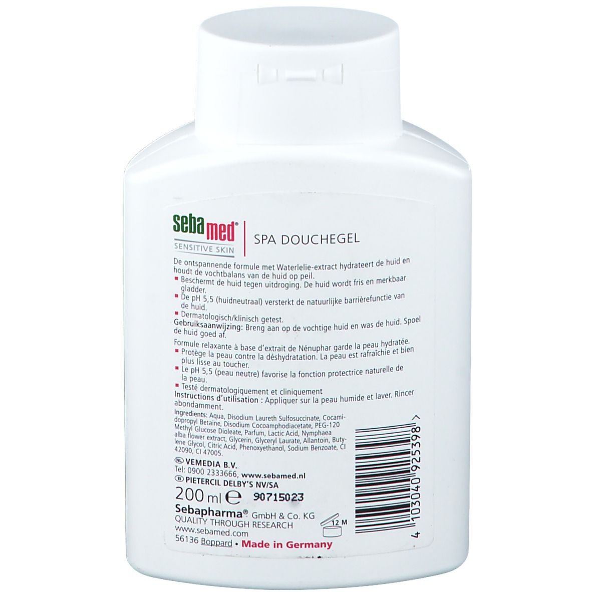Achterkant van de witte sebamed® Spa Duschgel fles. Tekst met ingrediënten en gebruiksaanwijzing. Barcode.
