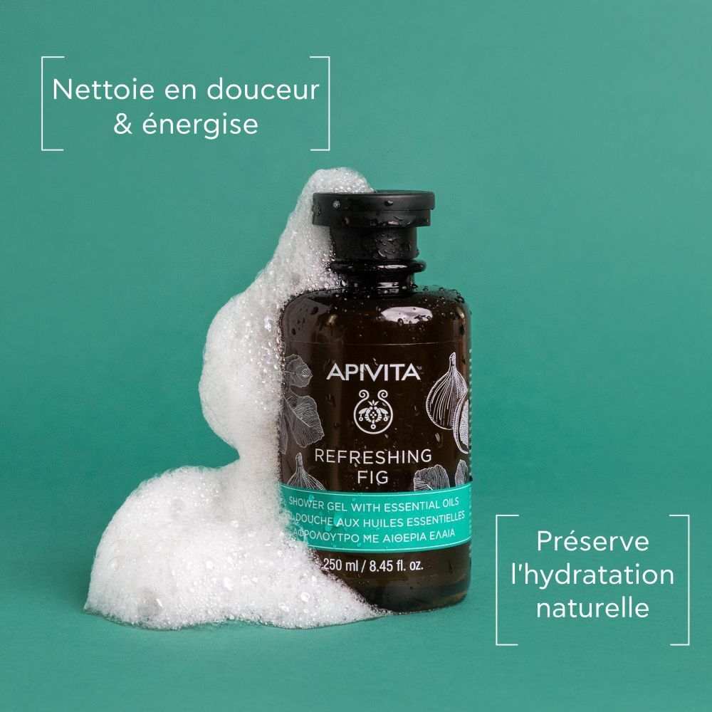 Produit enveloppé de mousse. Texte: Nettoie en douceur & énergise. Texte: Préserve l'hydratation naturelle.