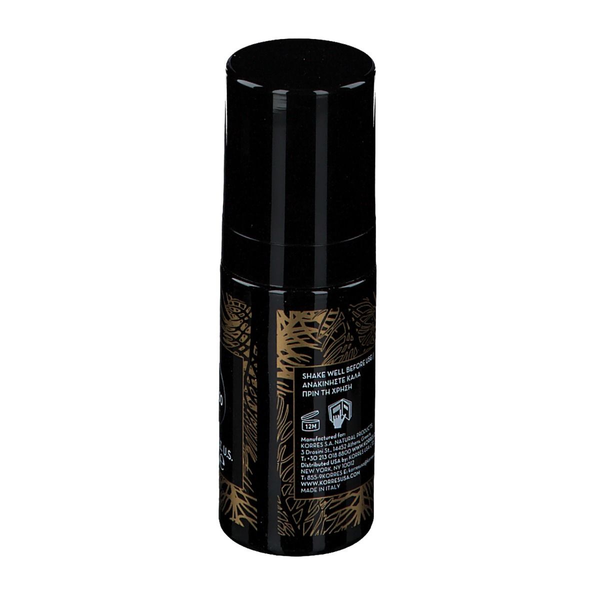 Zwarte fles Korres Black Pine Foundation. Opschrift: BPF00, 30 ml. Met gouden versieringen. Tekst op achterkant.