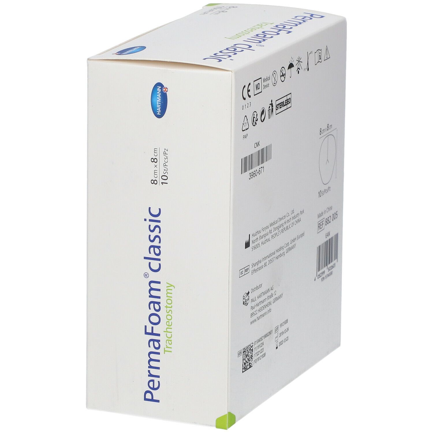 Verpakking PermaFoam classic Tracheostomie. 8x8cm, 10 stuks. Schuin aanzicht. Hartmann logo.