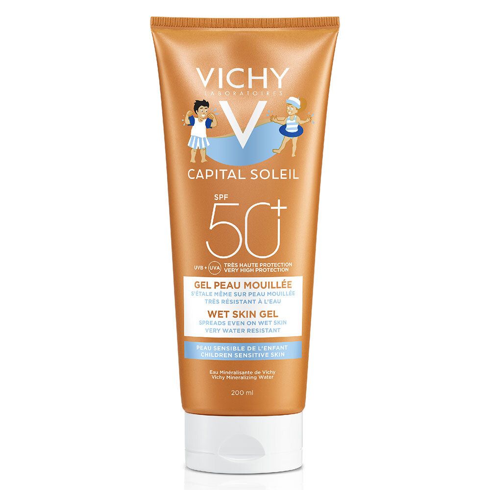 Tube de crème solaire pour enfants. Marque Vichy, SPF 50+. Texture gel, pour peau mouillée. Illustrations d'enfants.