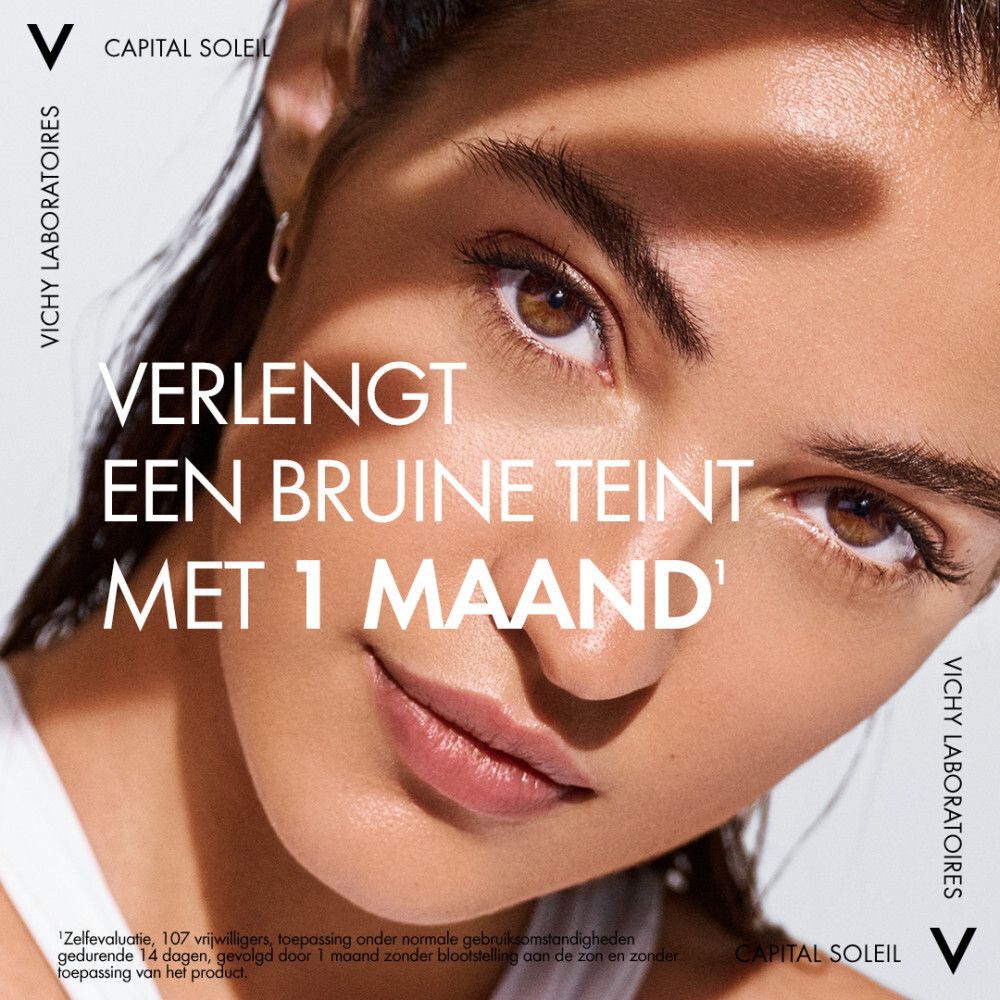 Vichy Capital Soleil Zonnebeschermingswater SPF50. Oranje fles met verstuiver. Productnaam en SPF50 duidelijk zichtbaar.