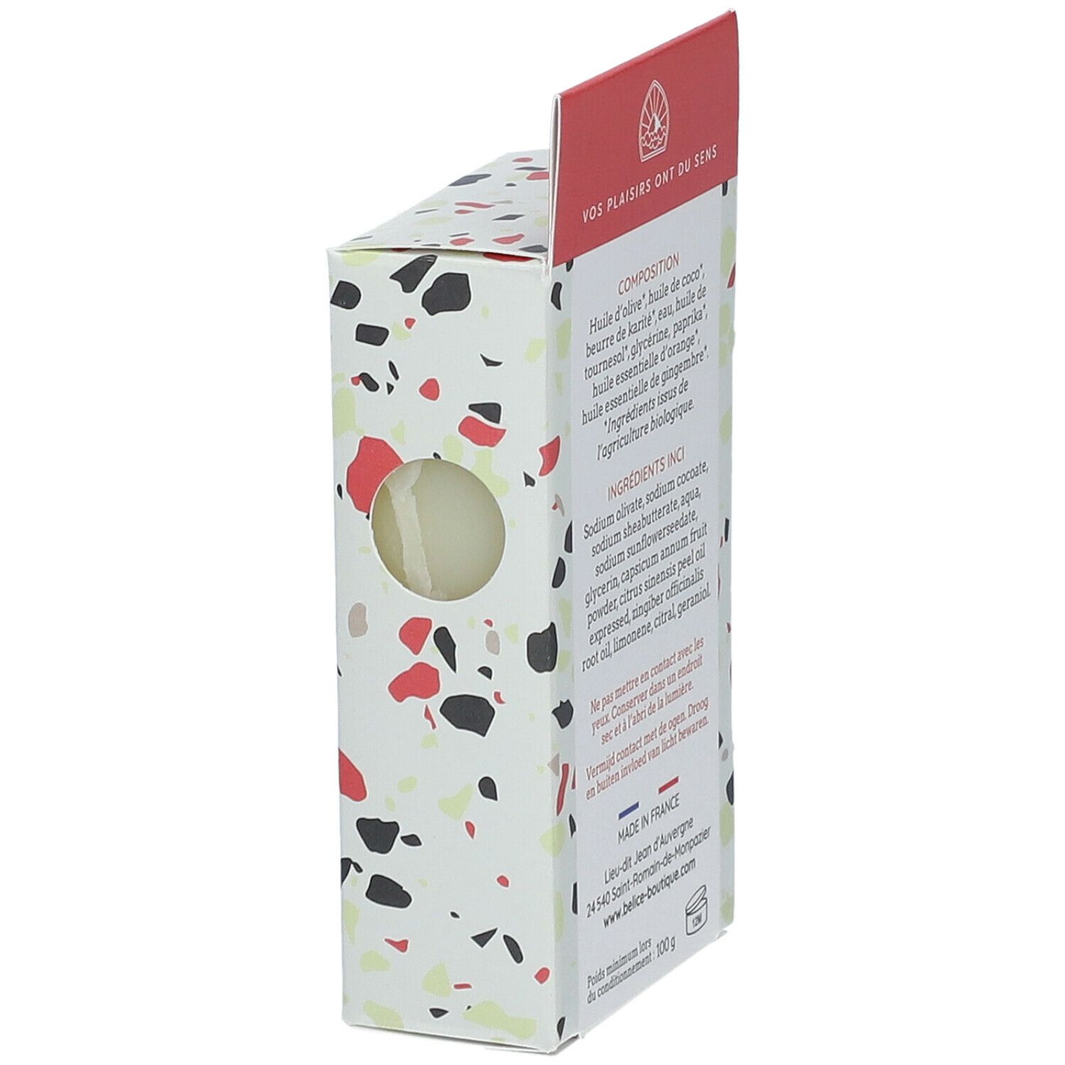 Zeepverpakking, zijaanzicht. Ingrediëntenlijst en fabrikantinfo. Opschrift: Made in France. 100g.