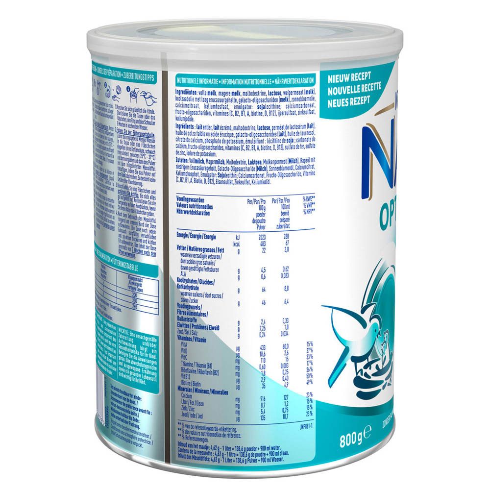 Achterkant van het Nestlé NAN Optipro 5 blik. Bevat voedingsinformatie en ingrediëntenlijsten. Voornamelijk blauw en wit.