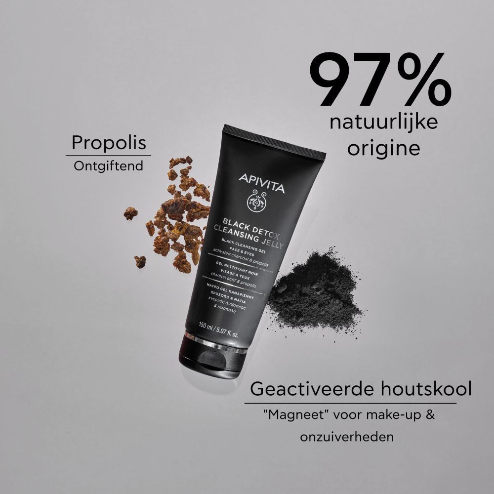 Tube naast propolis en actieve kool. Teksten: 97% natuurlijke origine, Geactiveerde houtskool, Propolis.