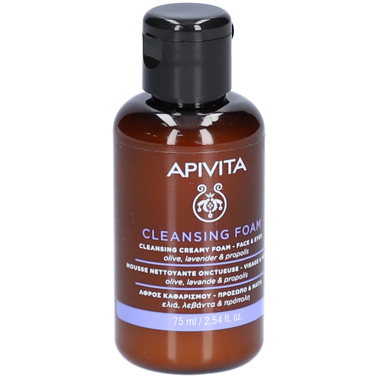 Bruine fles met zwarte dop. Opschrift: Apivita, Cleansing Foam, 75 ml.