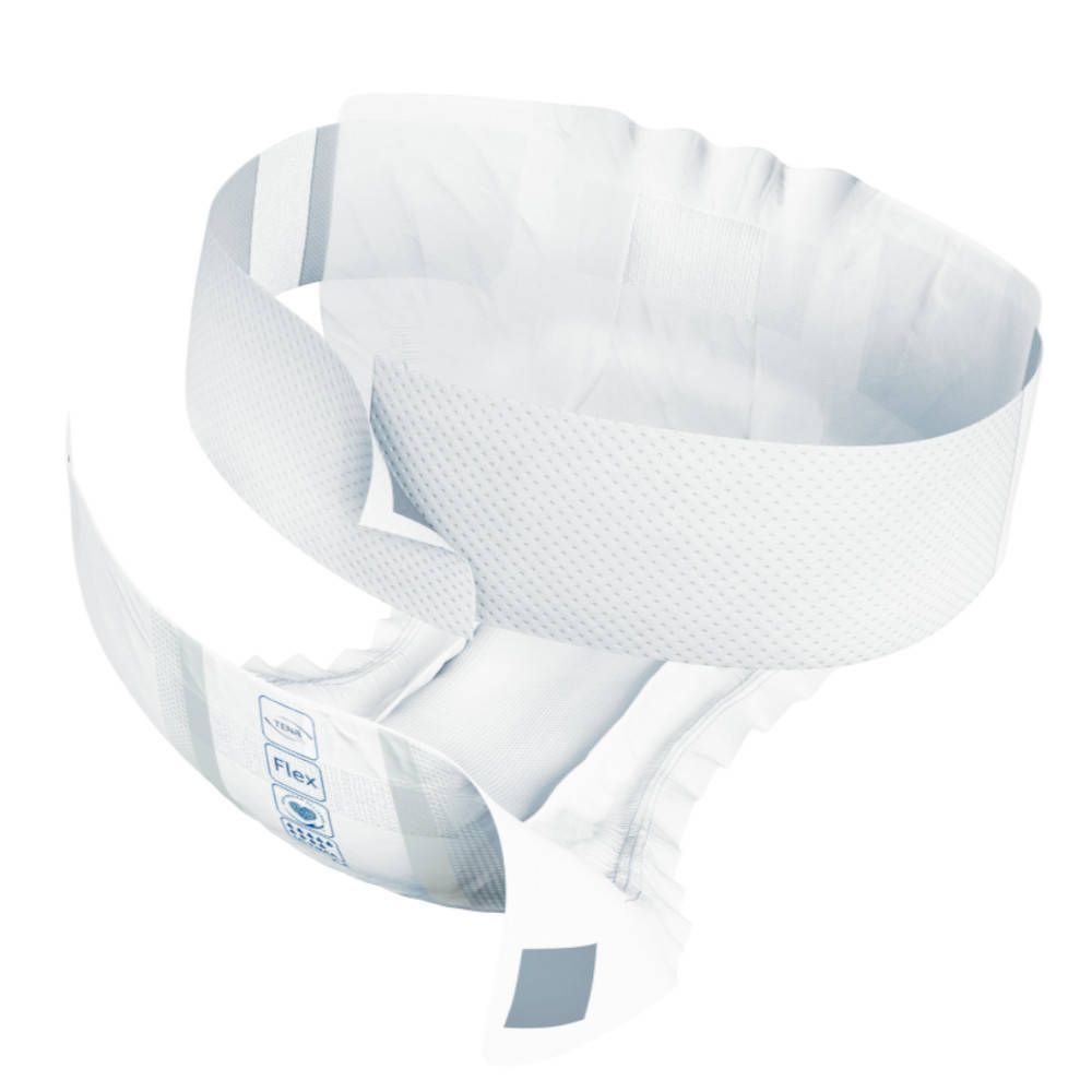 Protection d'incontinence blanche TENA ProSkin Flex. Caractéristiques visibles : bordures, bandes adhésives et structure interne.