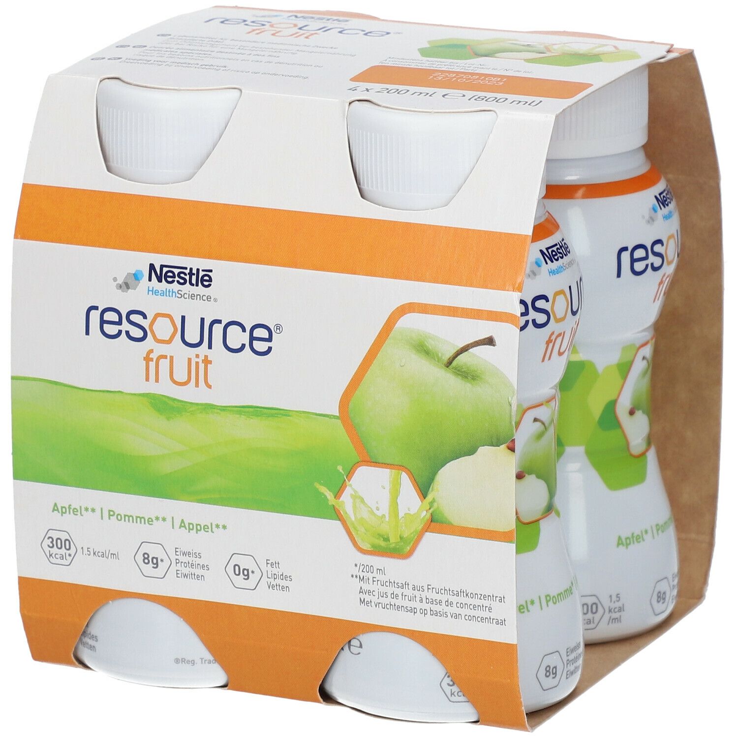 Verpakking van vier flessen Resource Fruit Appel. Witte flessen met oranje verpakking. Nestle Health Science logo.