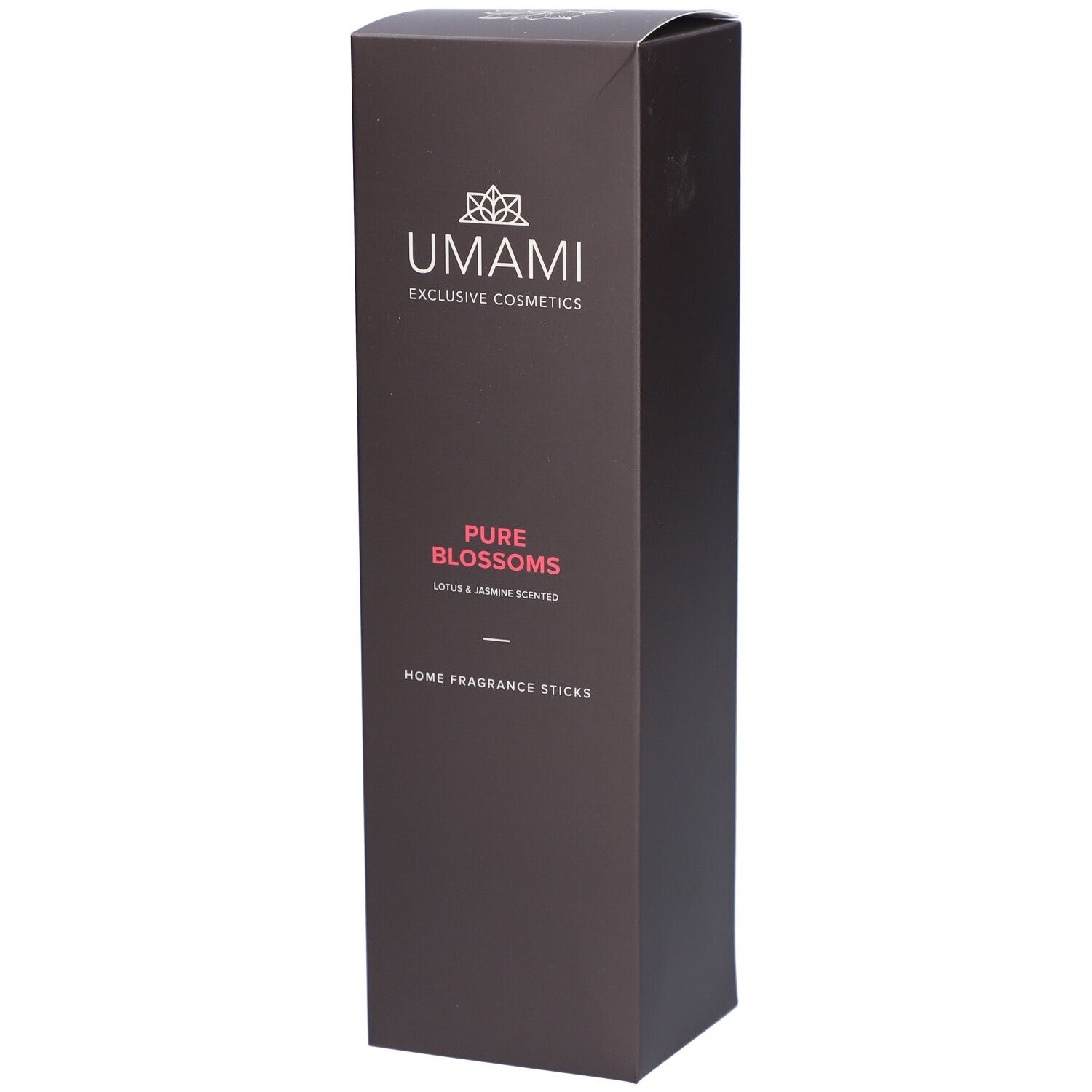 Bruine verpakking met productinformatie. Logo en tekst UMAMI. Productnaam: Pure Blossoms. Geur: Lotus & Jasmin. Home Fragrance Sticks.