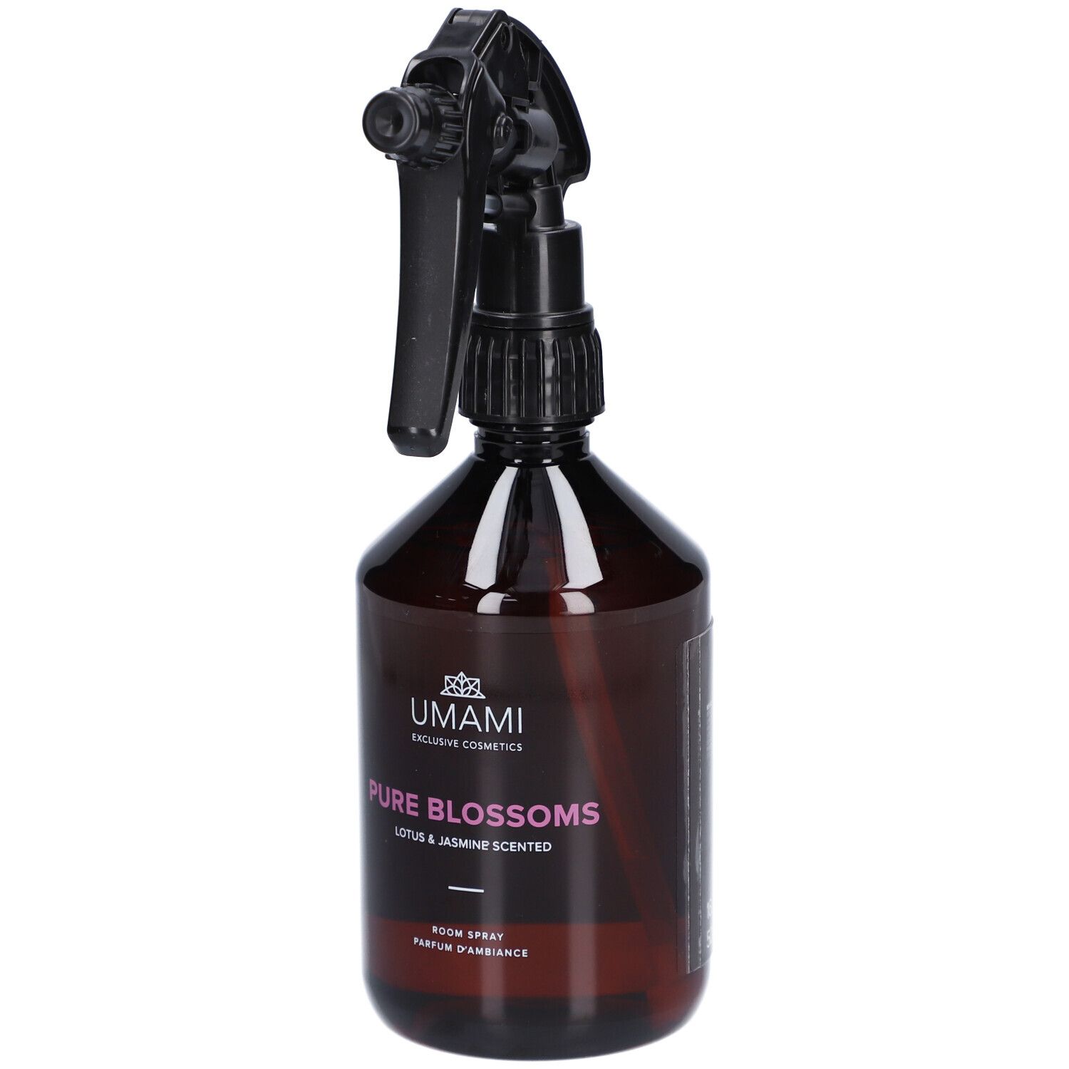 Braune Sprühflasche mit schwarzem Sprühkopf. Aufschrift: Umami Pure Blossoms Lotus & Jasmin. Parfum d'ambiance.