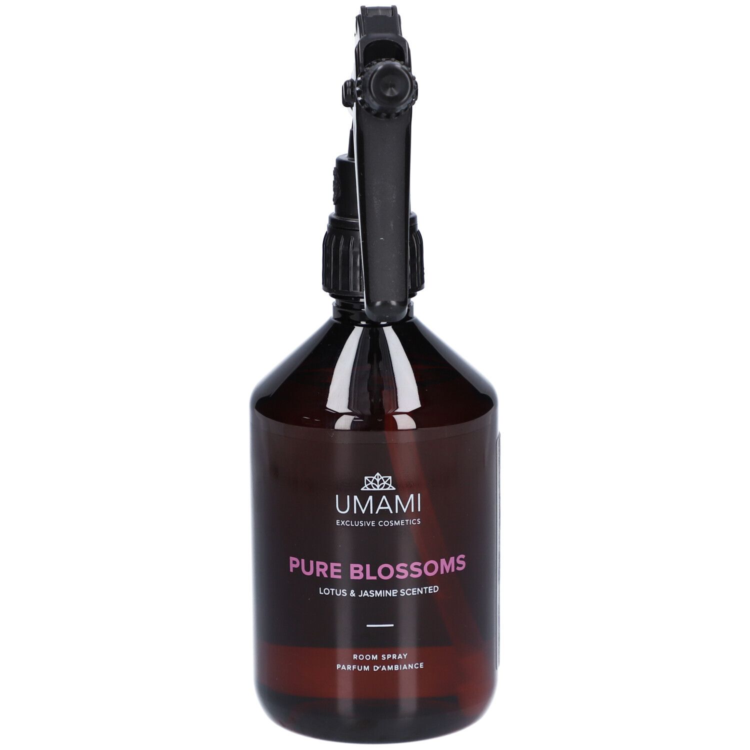 Braune Sprühflasche mit schwarzem Sprühkopf. Aufschrift: Umami Pure Blossoms Lotus & Jasmin. Parfum d'ambiance.