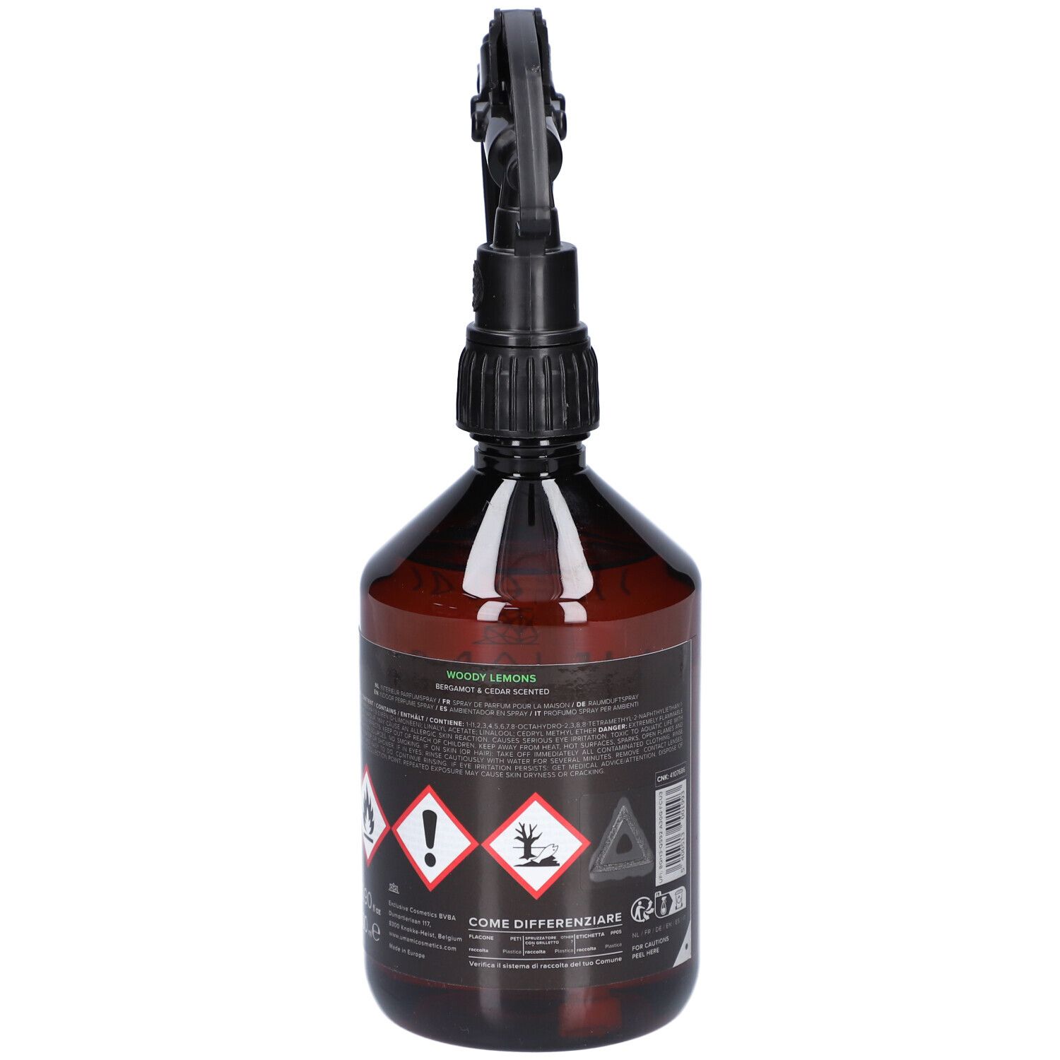 Rückansicht einer braunen Sprühflasche mit schwarzem Sprühkopf. Aufkleber mit Warnsymbolen und Text.
