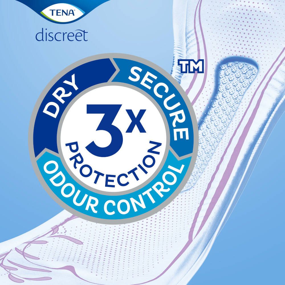 Gros plan du logo '3x Protection' sur un TENA Discreet Maxi. Logo bleu avec texte blanc. Image du produit en arrière-plan.