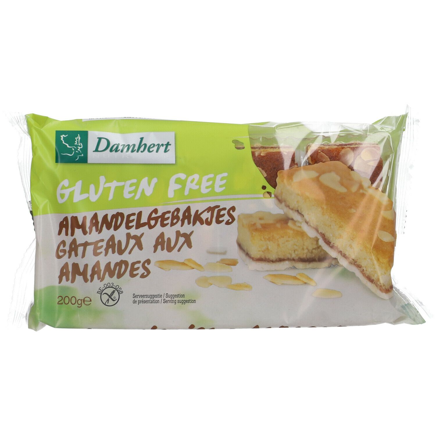 Verpakking met glutenvrije amandelgebakjes van Damhert. Opschrift "Gluten Free" en "Amandelgebakjes". Stukken cake met amandelschilfers.