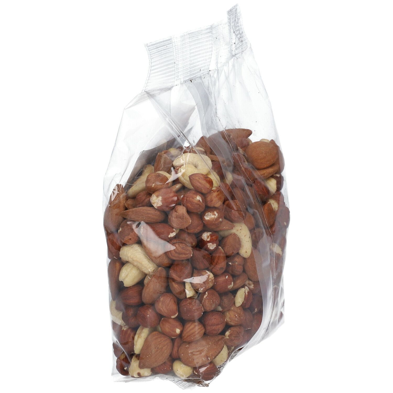 Klare Plastiktüte mit Nüssen. Enthält Haselnüsse, Mandeln und Cashewnüsse.