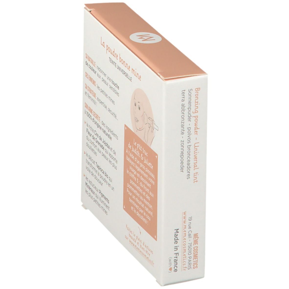Verpakking met poeder. Tekst: La poudre bonne mine, Teinte Universelle. Tekst: MÊME Cosmetics, Made in France.