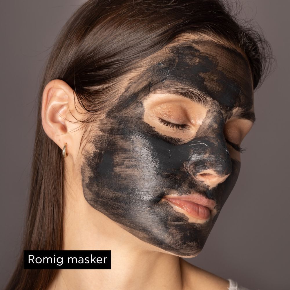 Vrouw met gezichtsmasker. Opschrift: Romig masker.