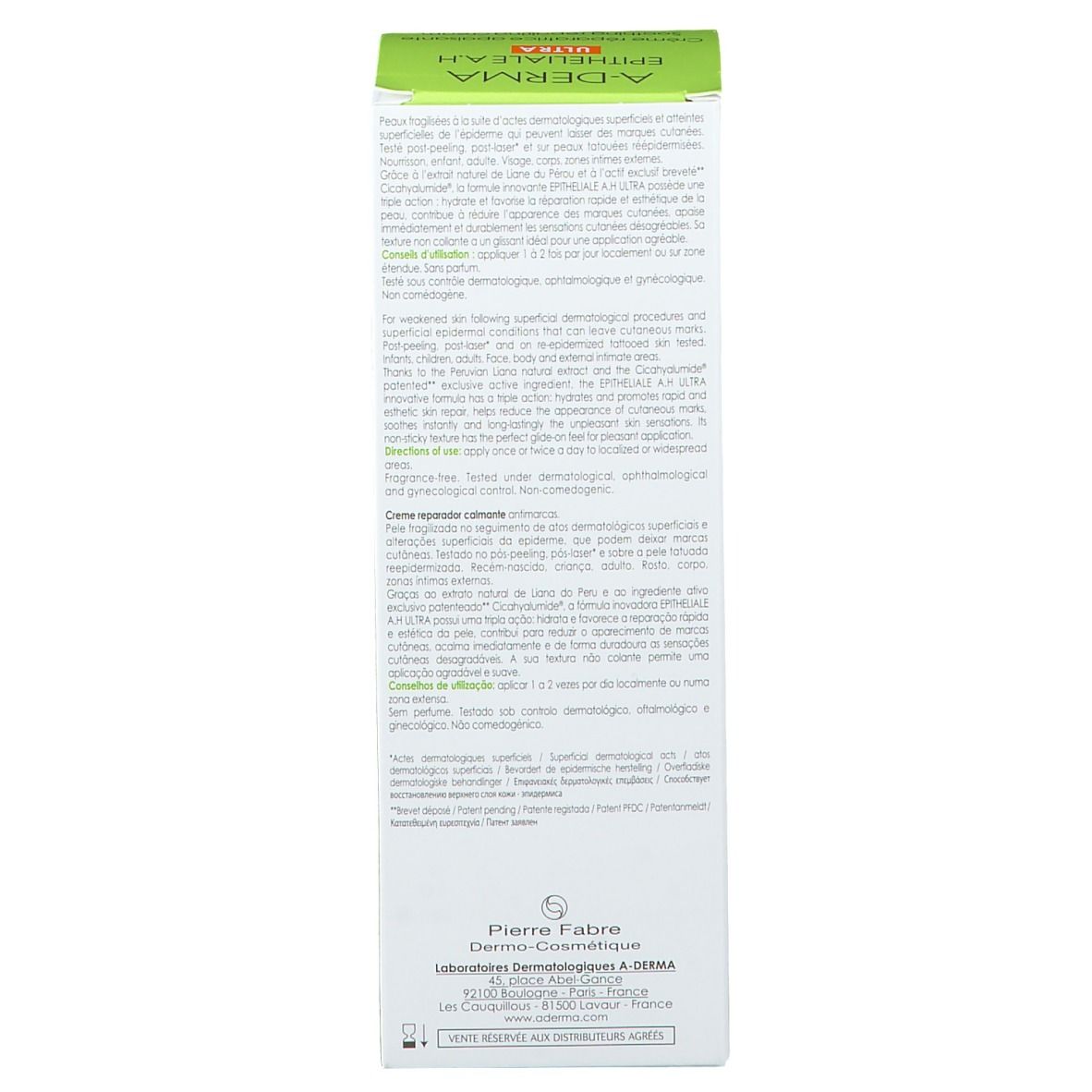Achterkant van de A-DERMA Epitheliale A.H Ultra verpakking. Tekst in meerdere talen. Witte achtergrond.