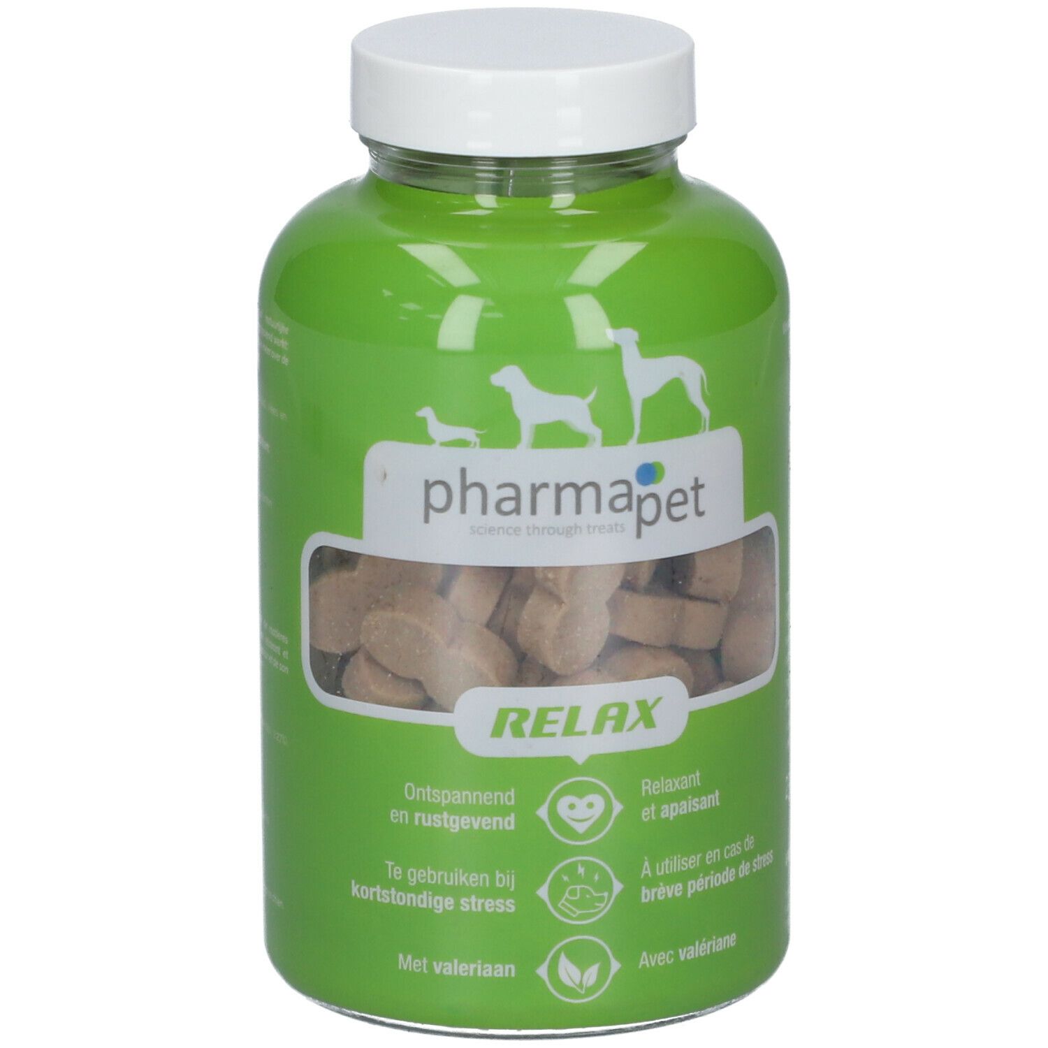 Groene fles met witte dop. Label met "pharmapet" en "Relax". Zichtbare tabletten binnenin.