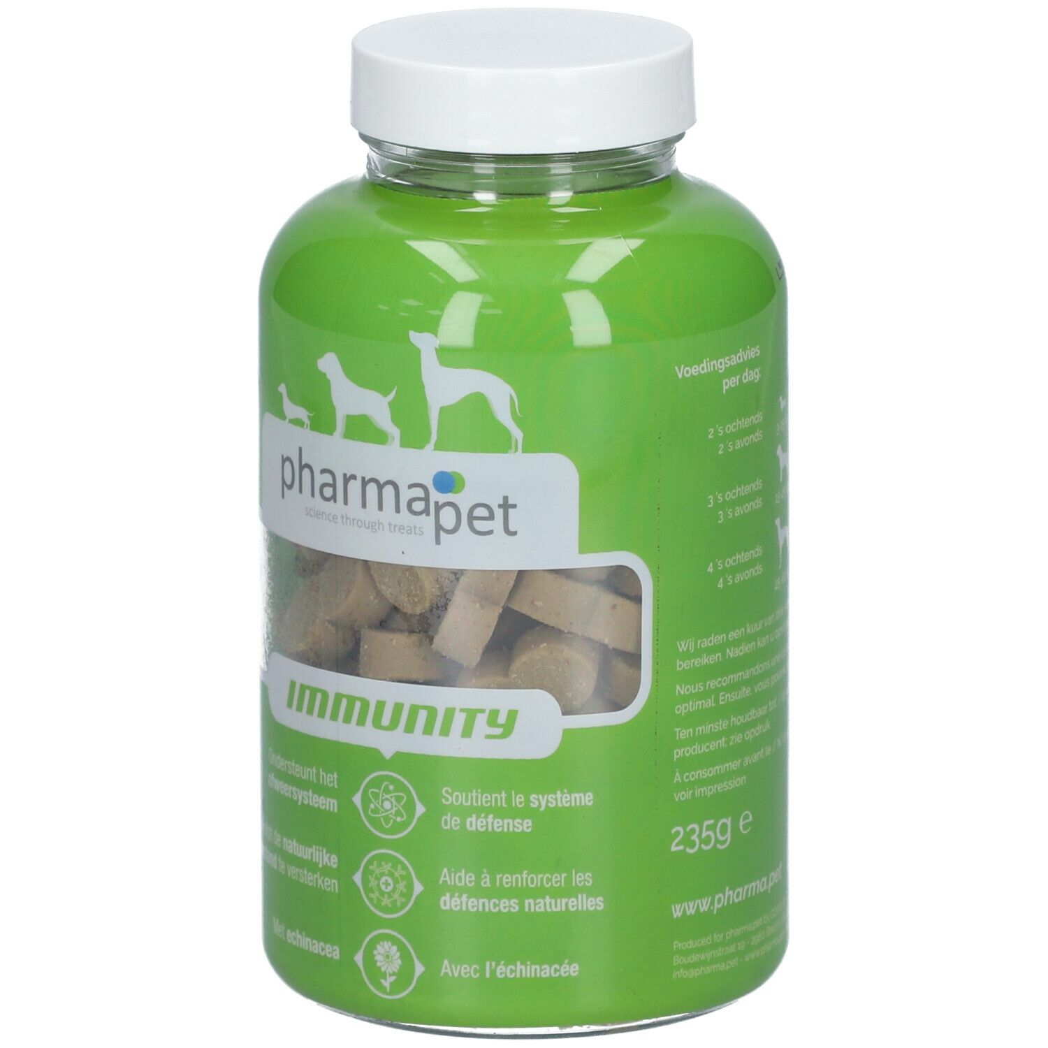 Groene fles met witte dop. Bevat tabletten. Opschrift: Pharma Pet Immunity. 235g.