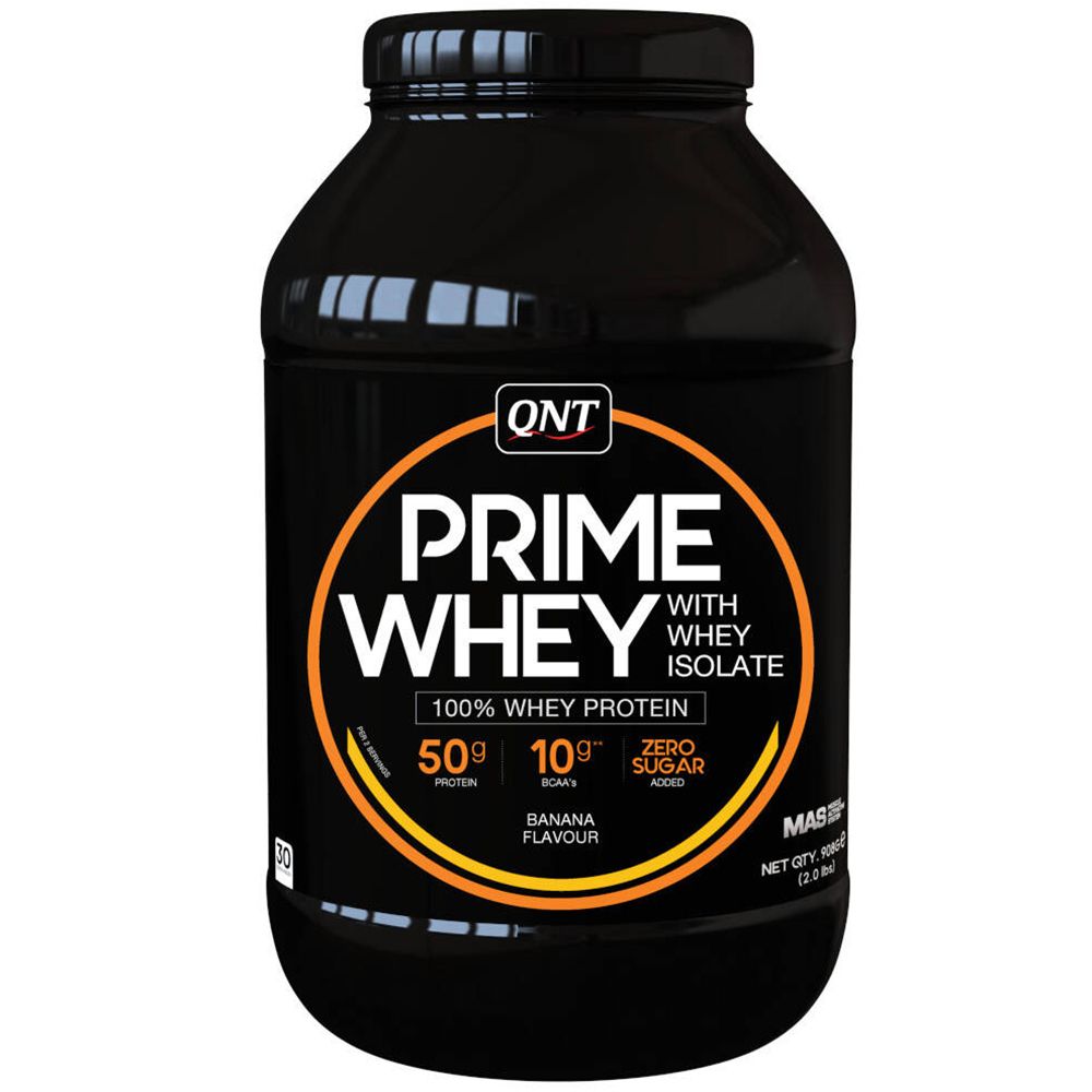 Pot noir QNT Prime Whey avec isolat de lactosérum. Goût banane. 50g protéines, 10g BCAA, sans sucre ajouté. 908g.