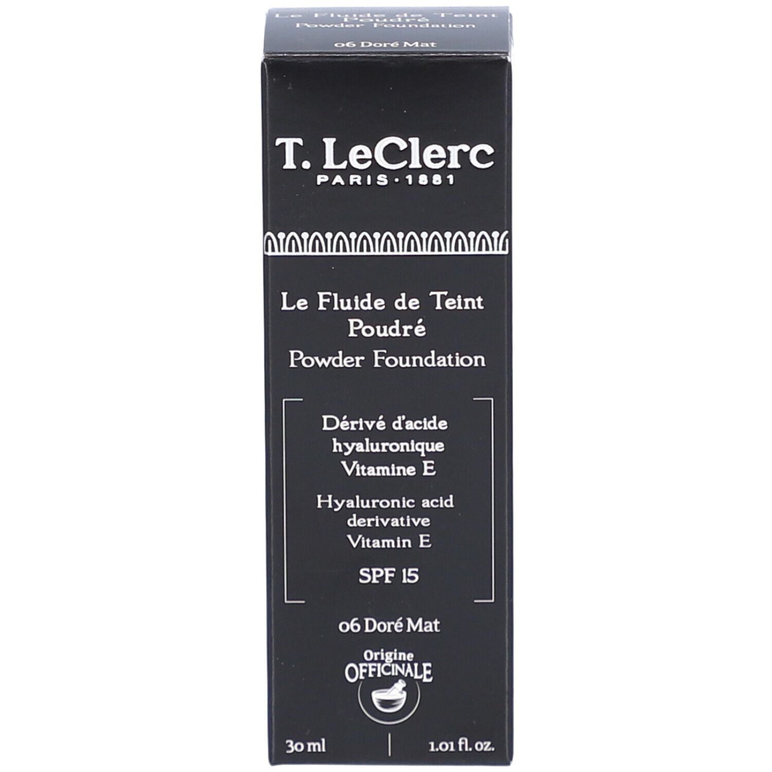 Schwarze Schachtel. Aufschrift: T.LeClerc. Text: Le Fluide de Teint Poudré. SPF 15. 06 Doré Mat. 30 ml.
