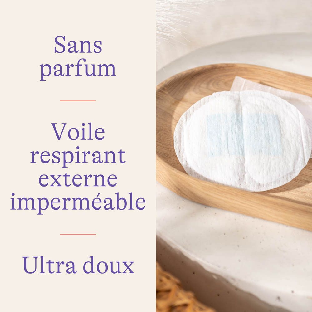 Boîte de coussinets d'allaitement Lansinoh®. Coussinets et bébé sur l'emballage.