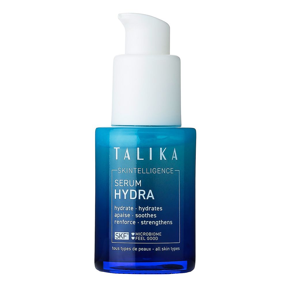 Flacon bleu avec pompe blanche. Inscription: Sérum Hydra, Talika. Hydrate, apaise, renforce.