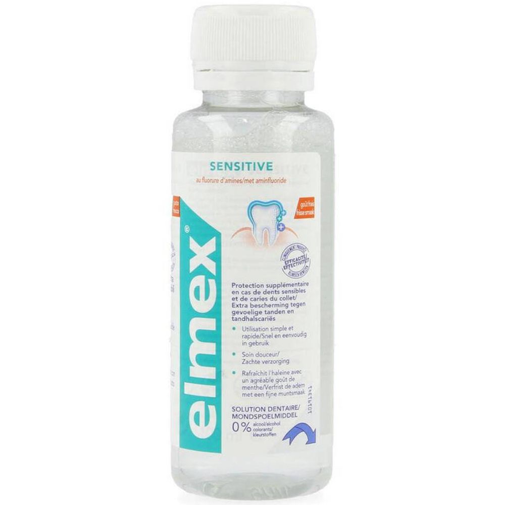 Mondspoeling in een transparante fles met witte dop. Elmex-logo en productnaam 'Sensitive' zichtbaar.