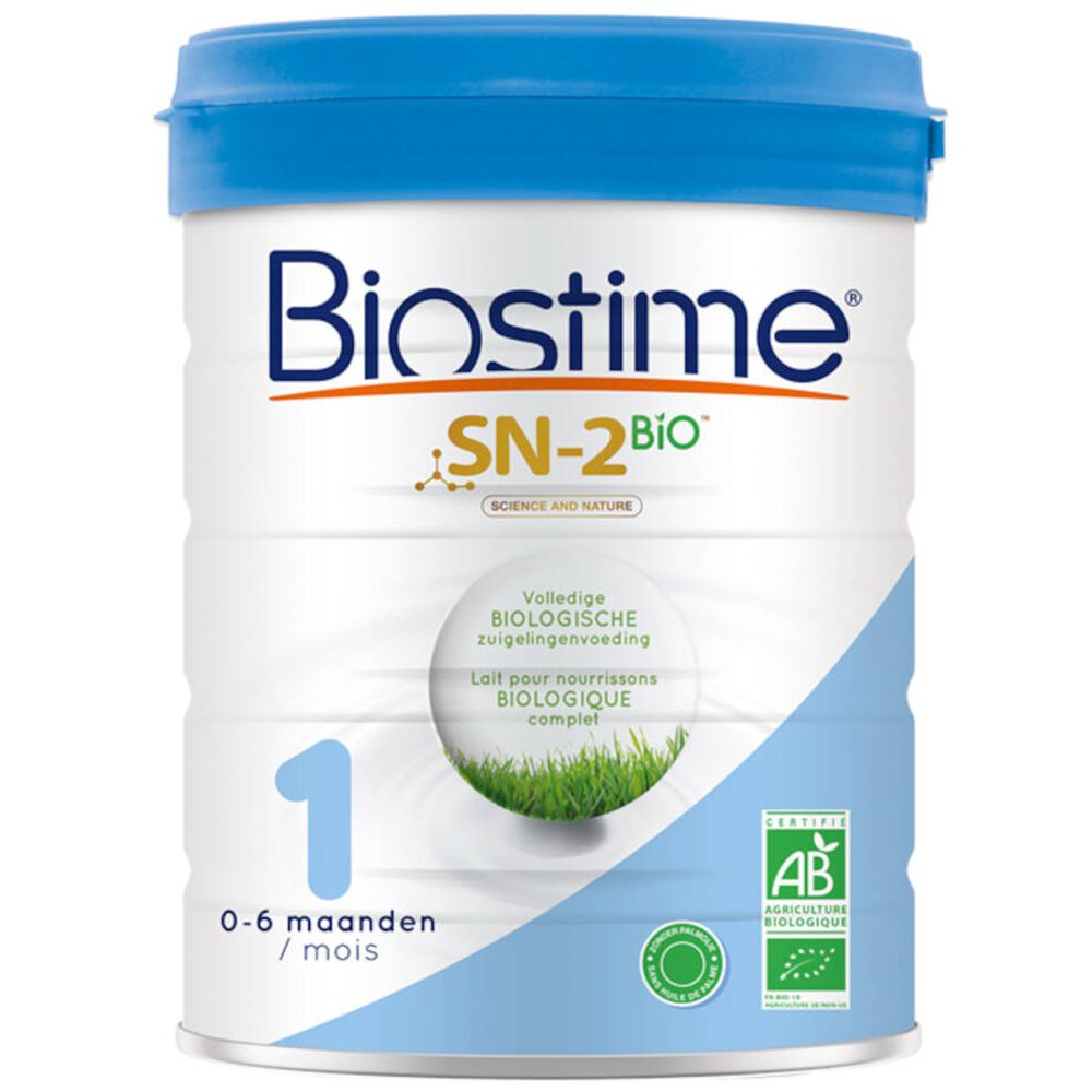 Biostime SN-2 Bio-babymelk in een bus. Blauw deksel, witte bus met productinfo en logo. AB Bio-certificering.