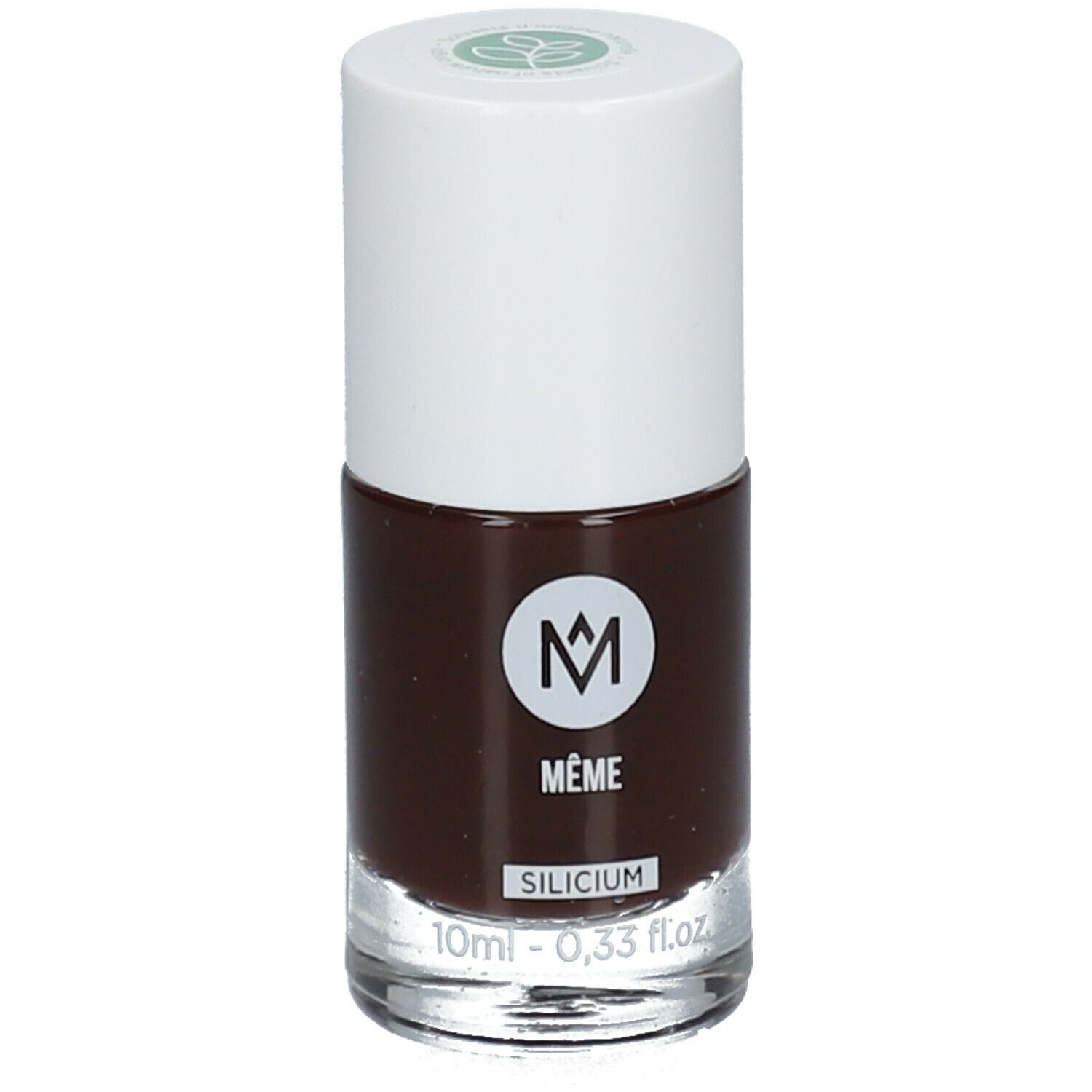 Nagellakflesje met bruine kleur. Witte dop met groen logo. Opschrift: MÊME, SILICIUM.