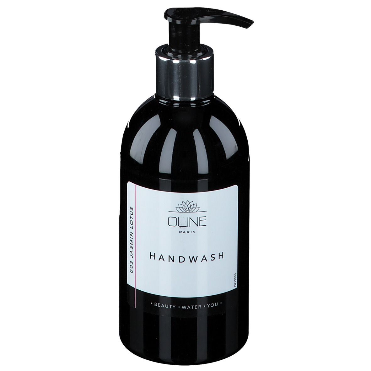 Zwarte handzeepfles met zilveren pomp. Etiket met "OLINE PARIS HANDWASH".
