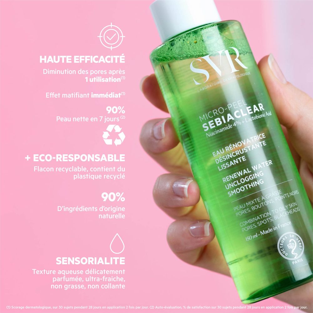 Groene fles met witte dop. Opschrift: SVR SEBIACLEAR Micro-Peel. Bevat Niacinamide en lactobionzuur. Franse opschrift.
