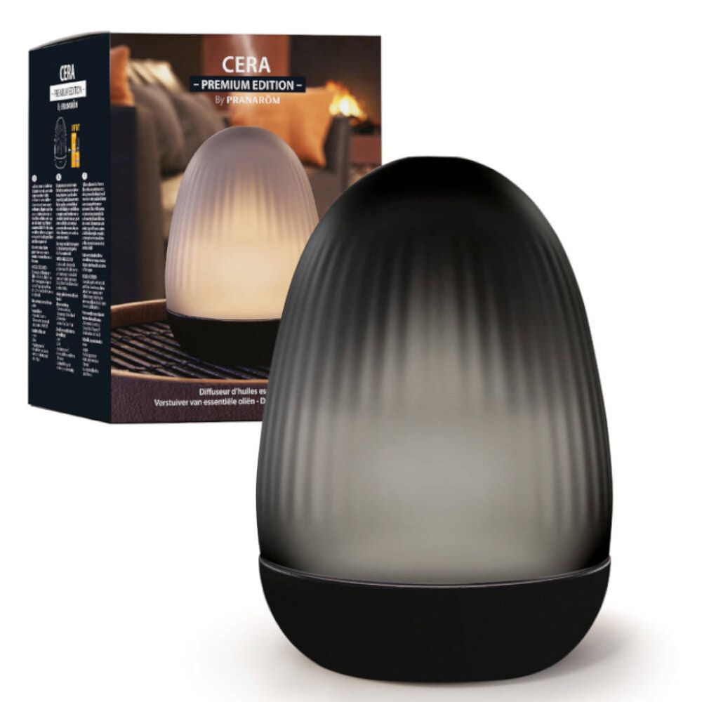 Productverpakking met diffuser. Opschrift CERA - PREMIUM EDITION. Eivormige diffuser.