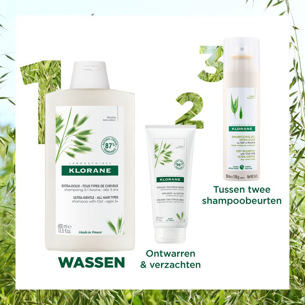 Close-up. Tekstfragmenten met productinformatie, ingrediënten en certificeringen. Witte achtergrond.