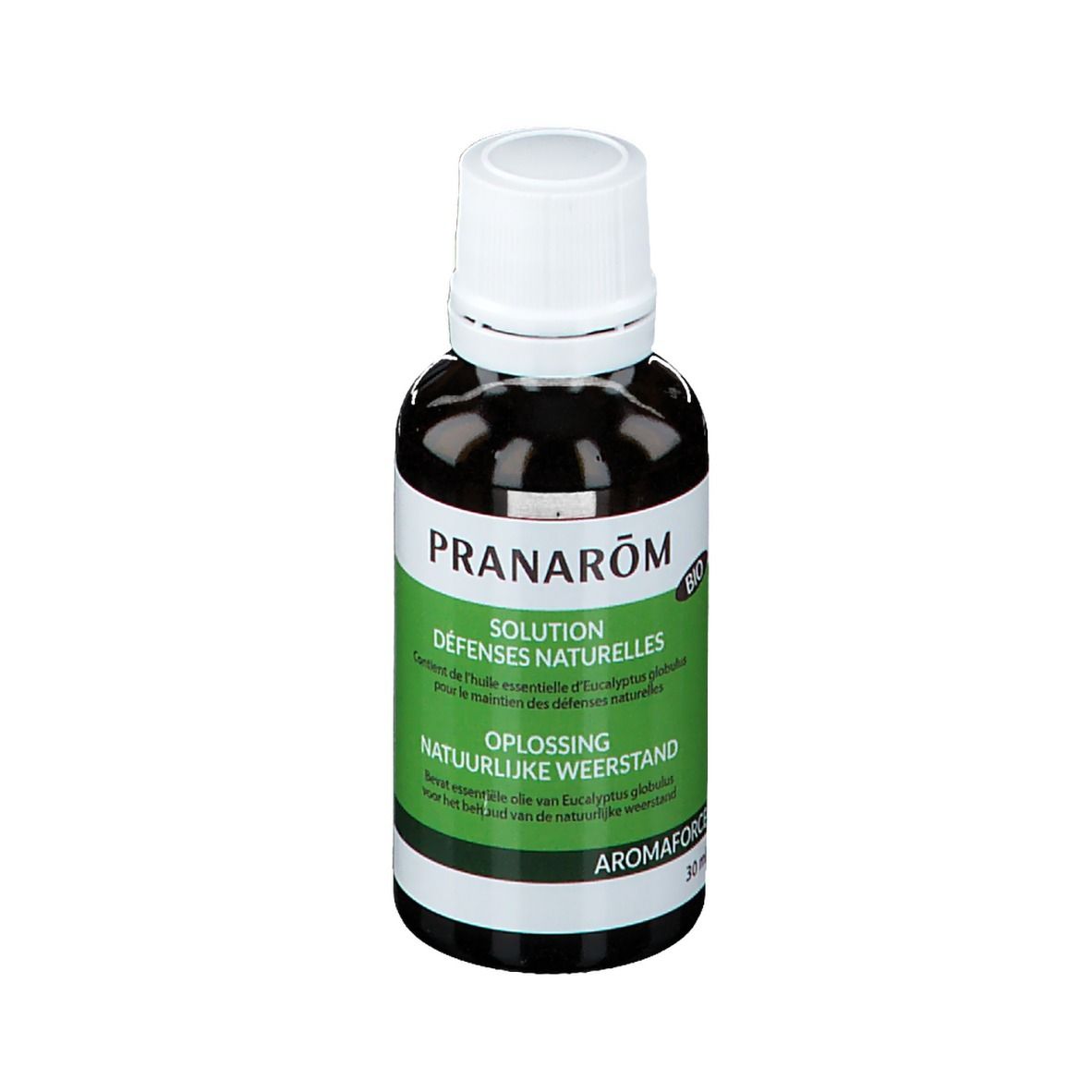 Bruine glazen fles met witte dop. Groen-wit etiket met tekst. Merk Pranarôm, Oplossing, natuurlijke weerstand. 30 ml.