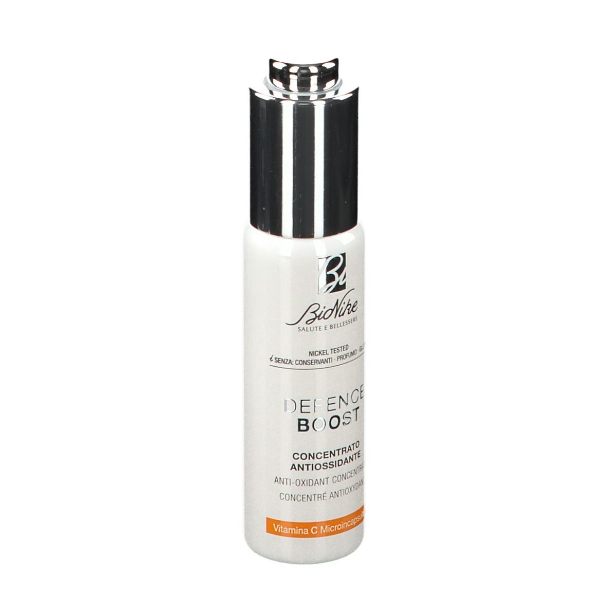 Witte fles met zilveren dop. Opschrift: DEFENCE BOOST, concentraat. Merk: BioNike.
