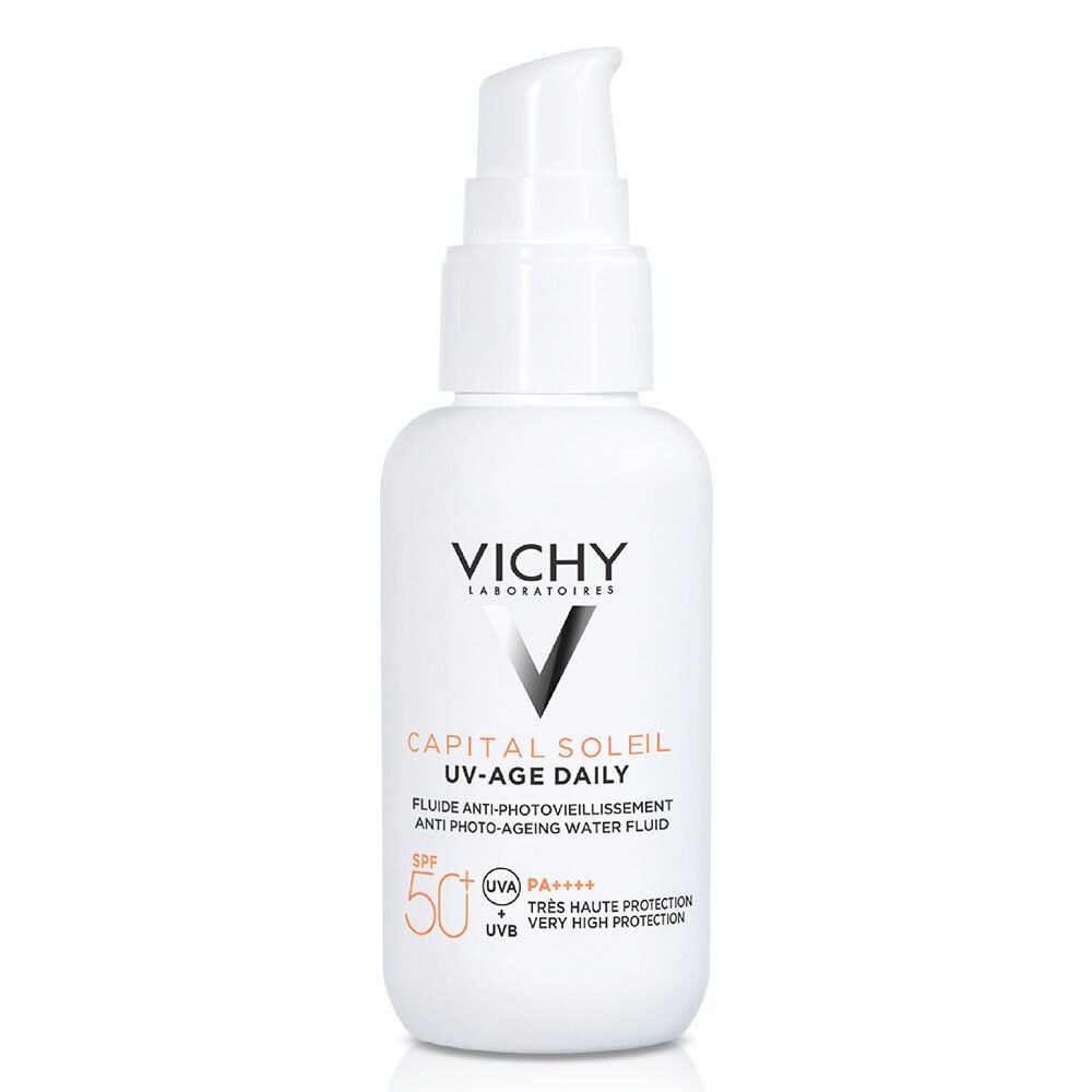 Witte fles met pomp. Vichy Capital Soleil UV-Age Daily SPF50+ is zichtbaar.