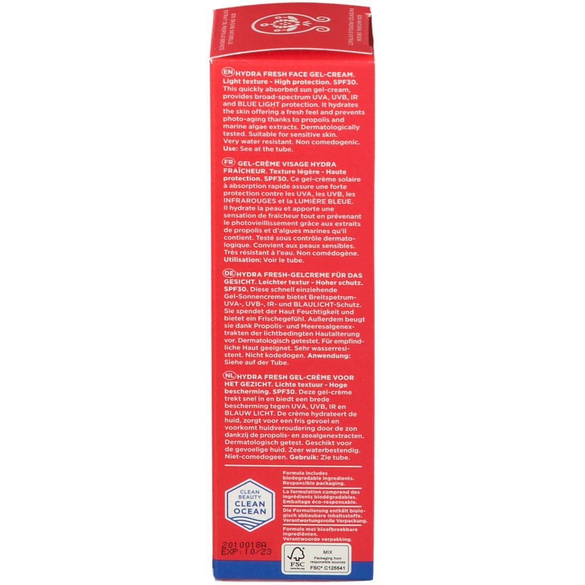 Achterkant van de rode doos APIVITA BEE SUN SAFE 30. Meertalige tekst.