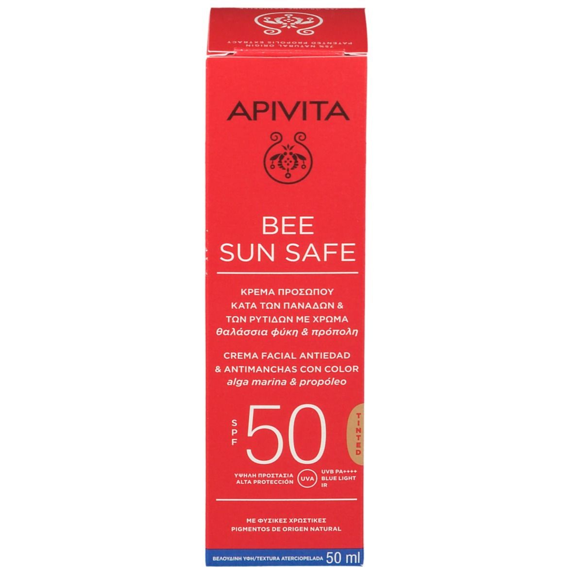 Rode doos met witte tekst. Opschrift: APIVITA, BEE SUN SAFE, Anti-vlekken & Anti-age, getinte gezichtscrème, SPF 50. 50 ml.