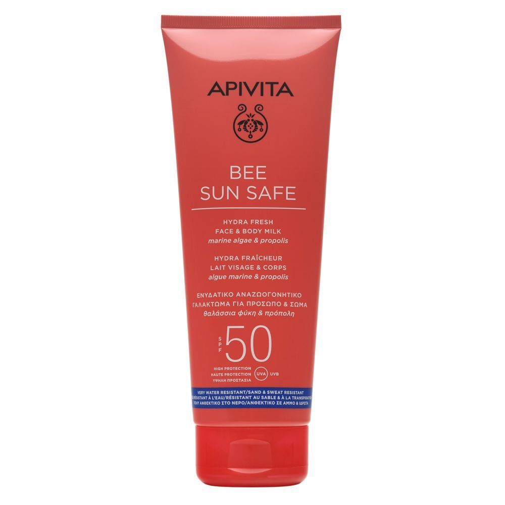 Rode tube zonnecrème. Opschrift: APIVITA Bee Sun Safe SPF 50. Tekst in meerdere talen.