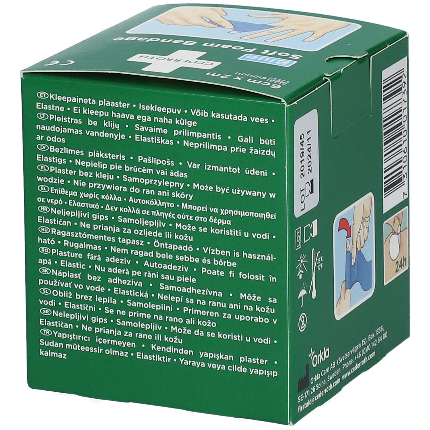 Groene verpakking Cederroth Soft Foam Bandage. Meertalige tekst. Illustratie van een hand met een pleister. CE-markering.