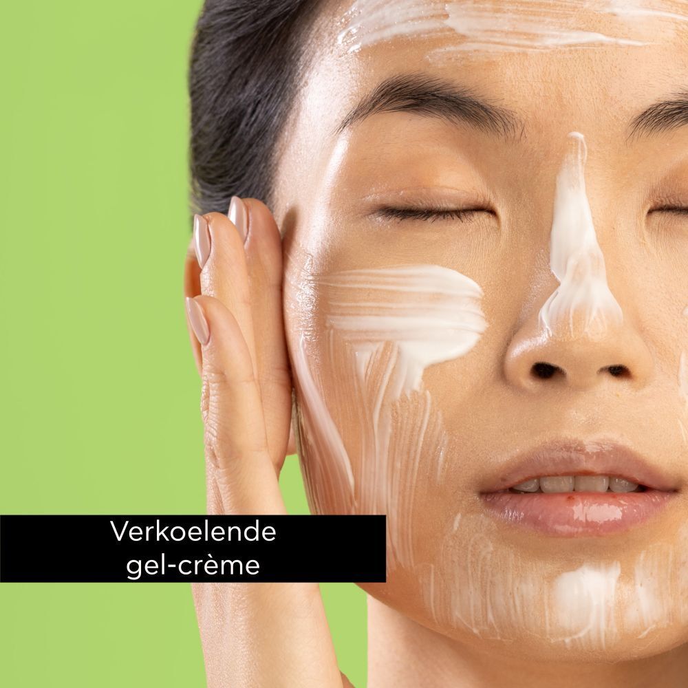Gezicht van een vrouw met crème. Tekst: Verkoelende gel-crème.