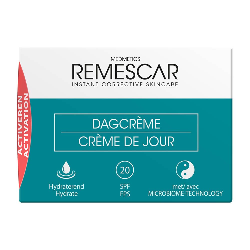 Productverpakking. Op de verpakking staat "Dagcrème Crème de Jour".