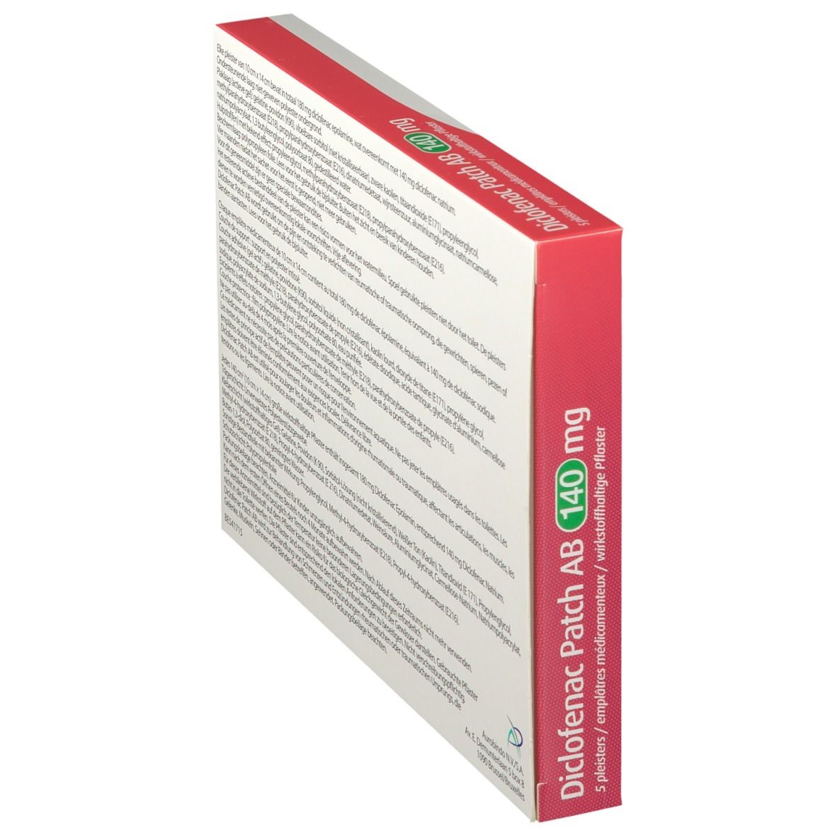 Schuine verpakking van Diclofenac Patch AB 140 mg. Achterkant met tekst. Rood en wit.