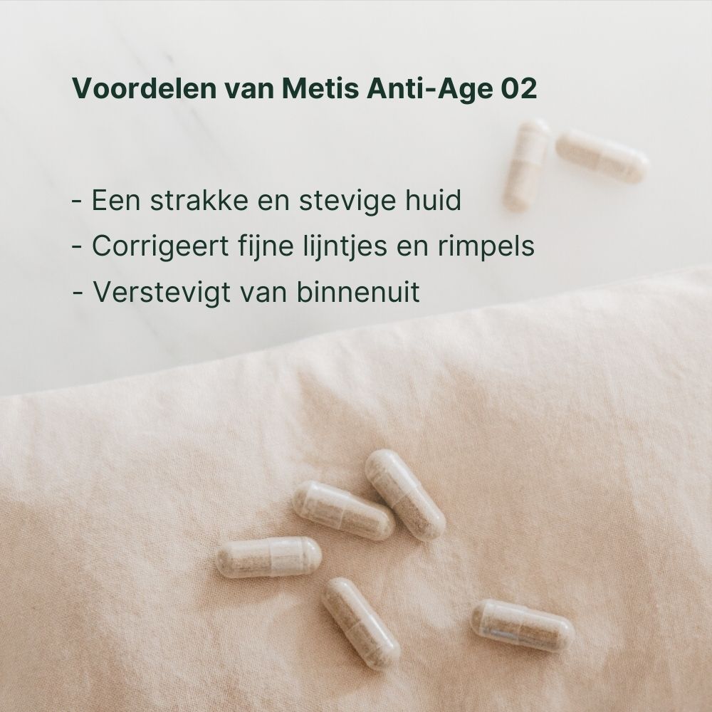Voordelen van Metis Anti-Age 02. Capsules op stof. Tekst: strakkere huid, minder rimpels.