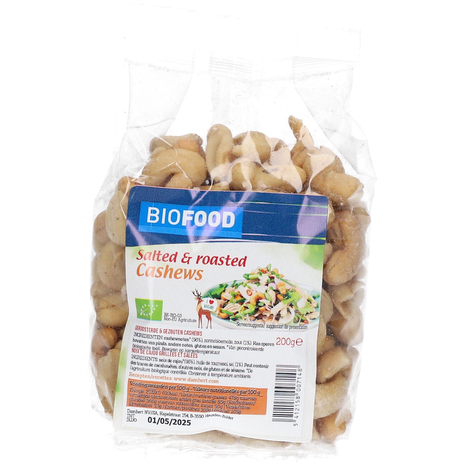 Gesalzene und geröstete Cashews in transparenter Verpackung. BIOFOOD-Logo und Produktbezeichnung auf dem Etikett.