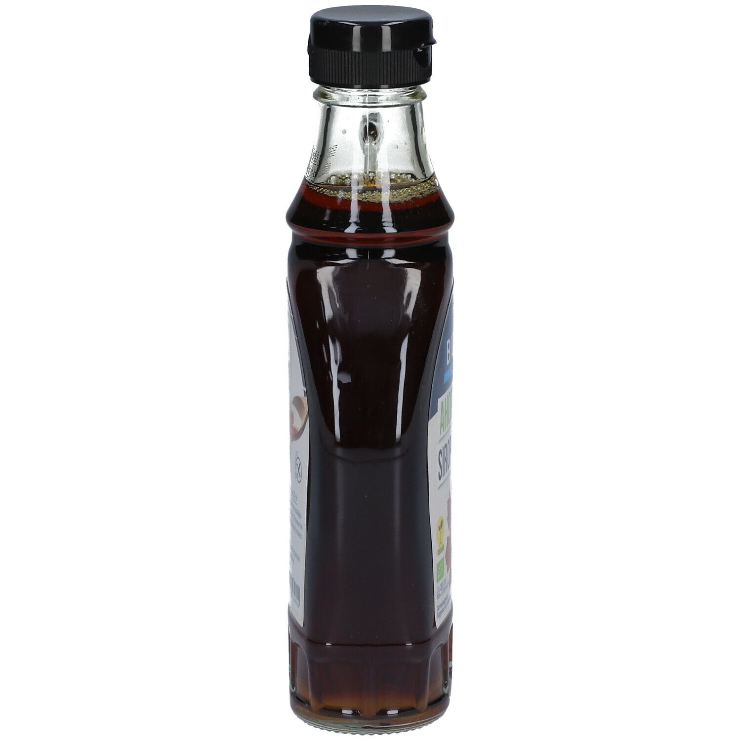 Smalle glazen fles ahornsiroop. Zwarte dop. Handvat. Etiket op de zijkant.
