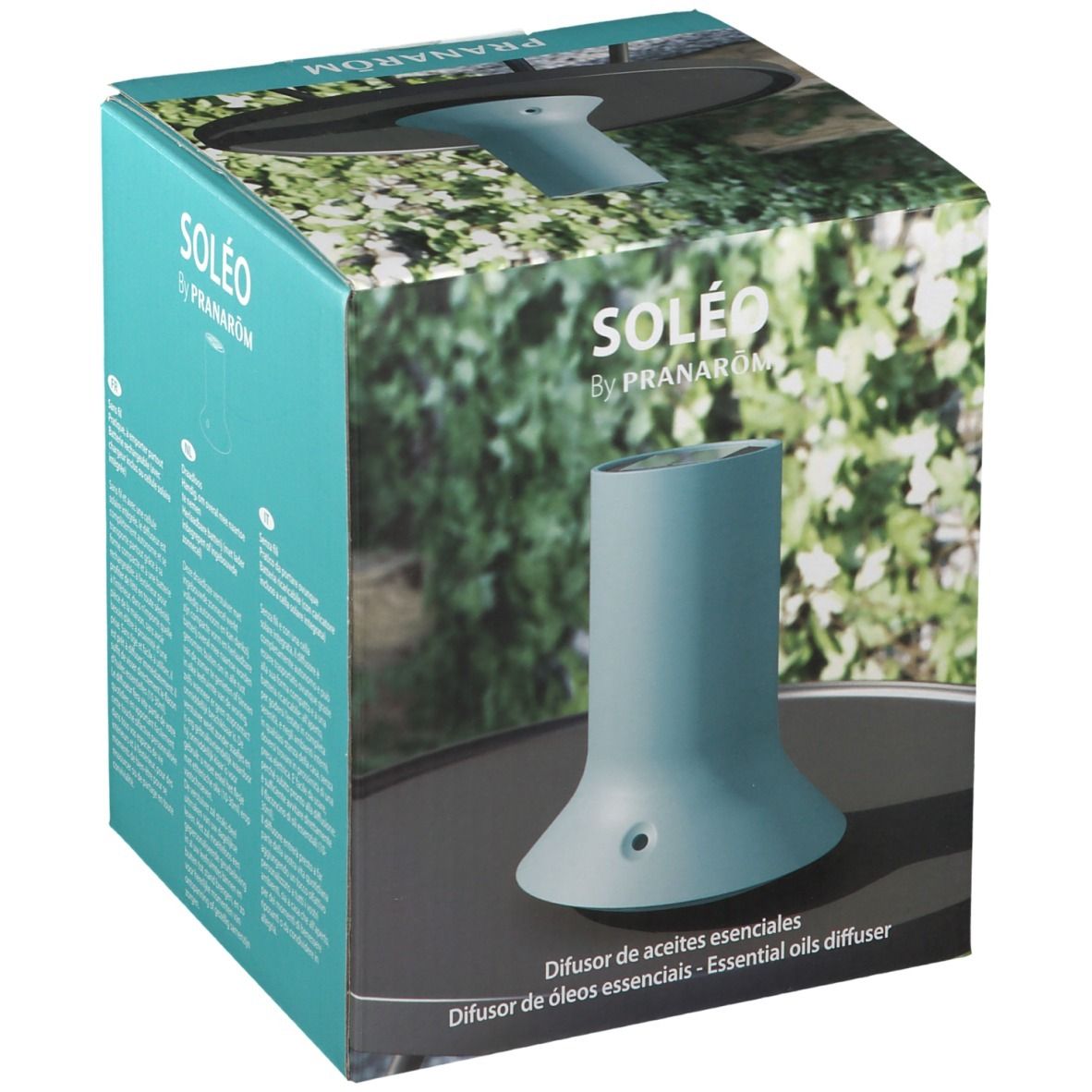 Turquoise diffuser in verpakking. Opschrift: SOLEO by PRANAROM. Ondertitel: Difusor de aceites esenciales.