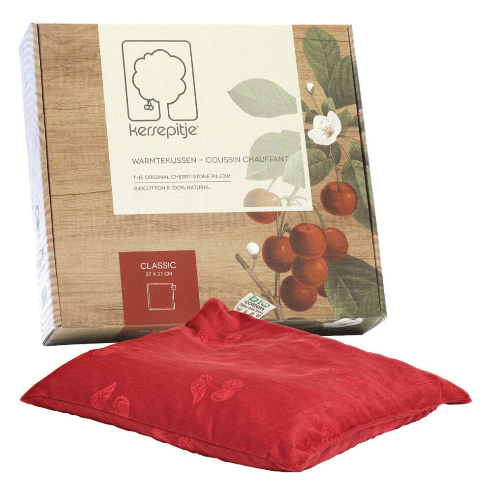 Rood kersenpitkussen 27x27 cm voor verpakking. Opschrift: Kersenpitje, Classic. Kersen- en bladerenmotief.